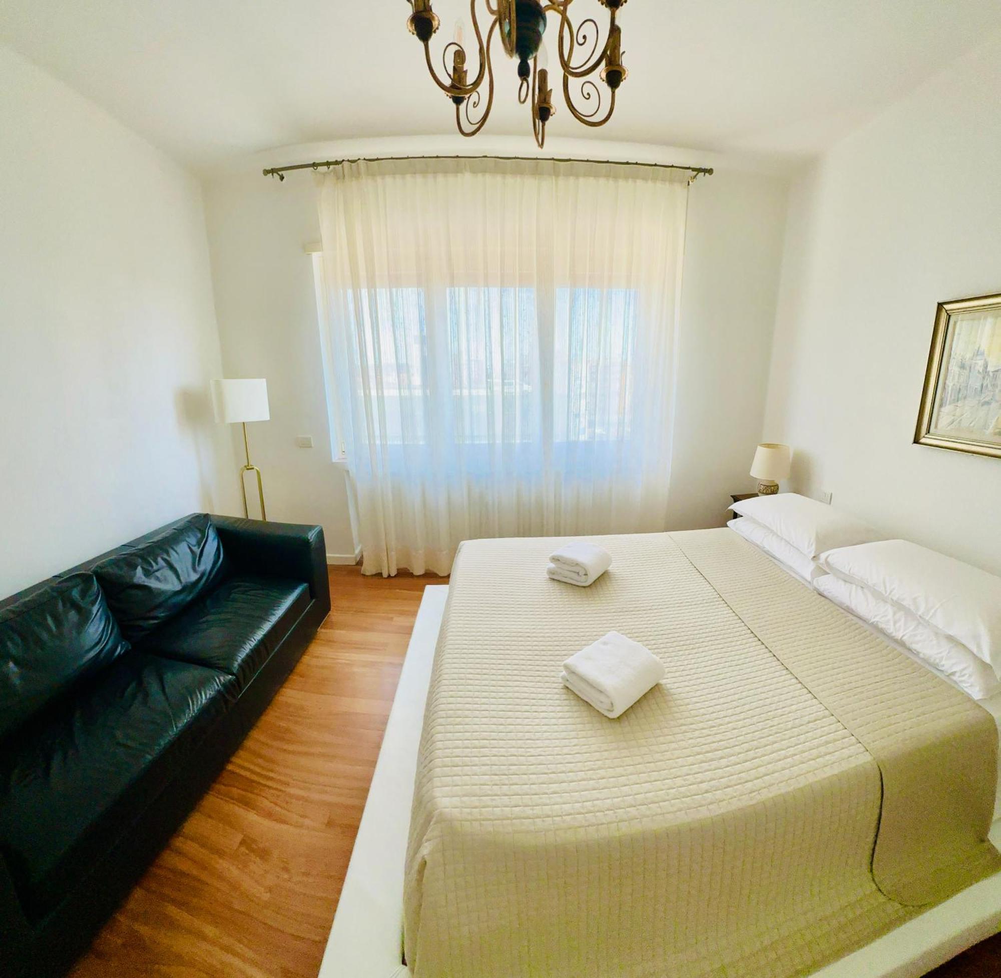 Apartment Pang's